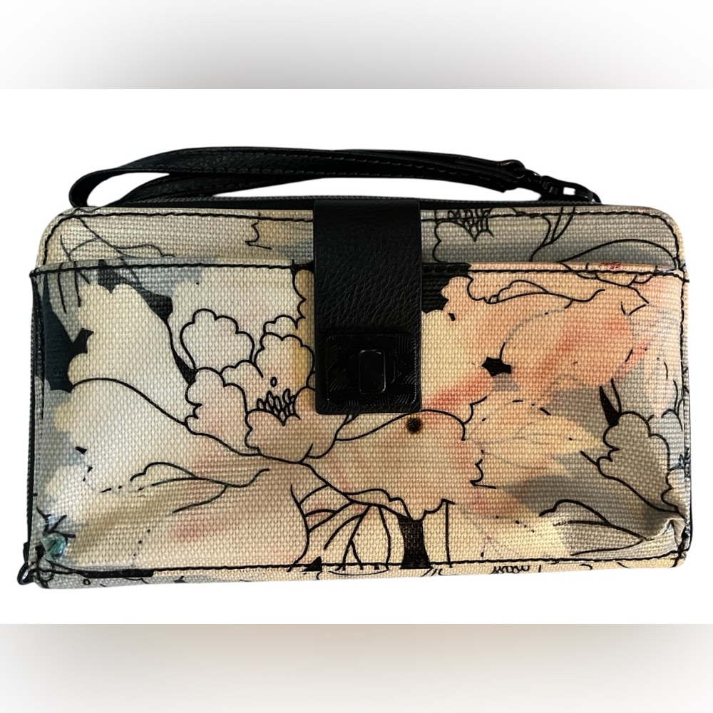 Sakroots Floral Clutch in Black and Cream - Picture 7 of 9